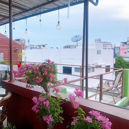 Ying Hostel バンコク都 エクステリア 写真