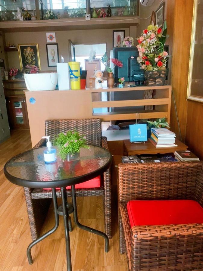 Ying Hostel バンコク都 エクステリア 写真